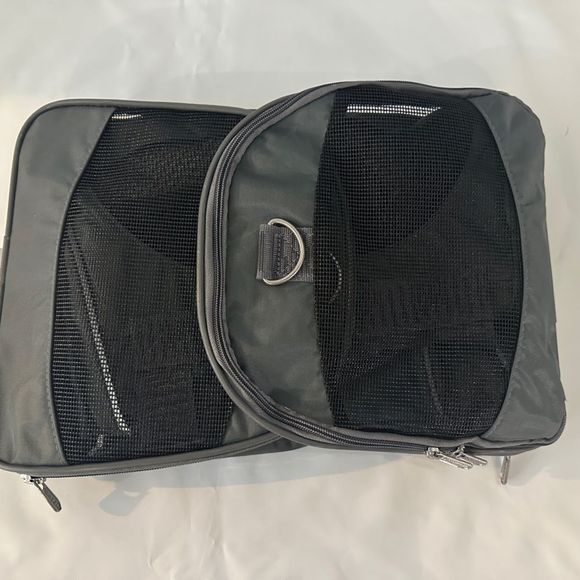 NIB!! Travel Pet Carrier, Airline Approved & Guaranteed On Board - Gray, Medium - Picture 9 of 16